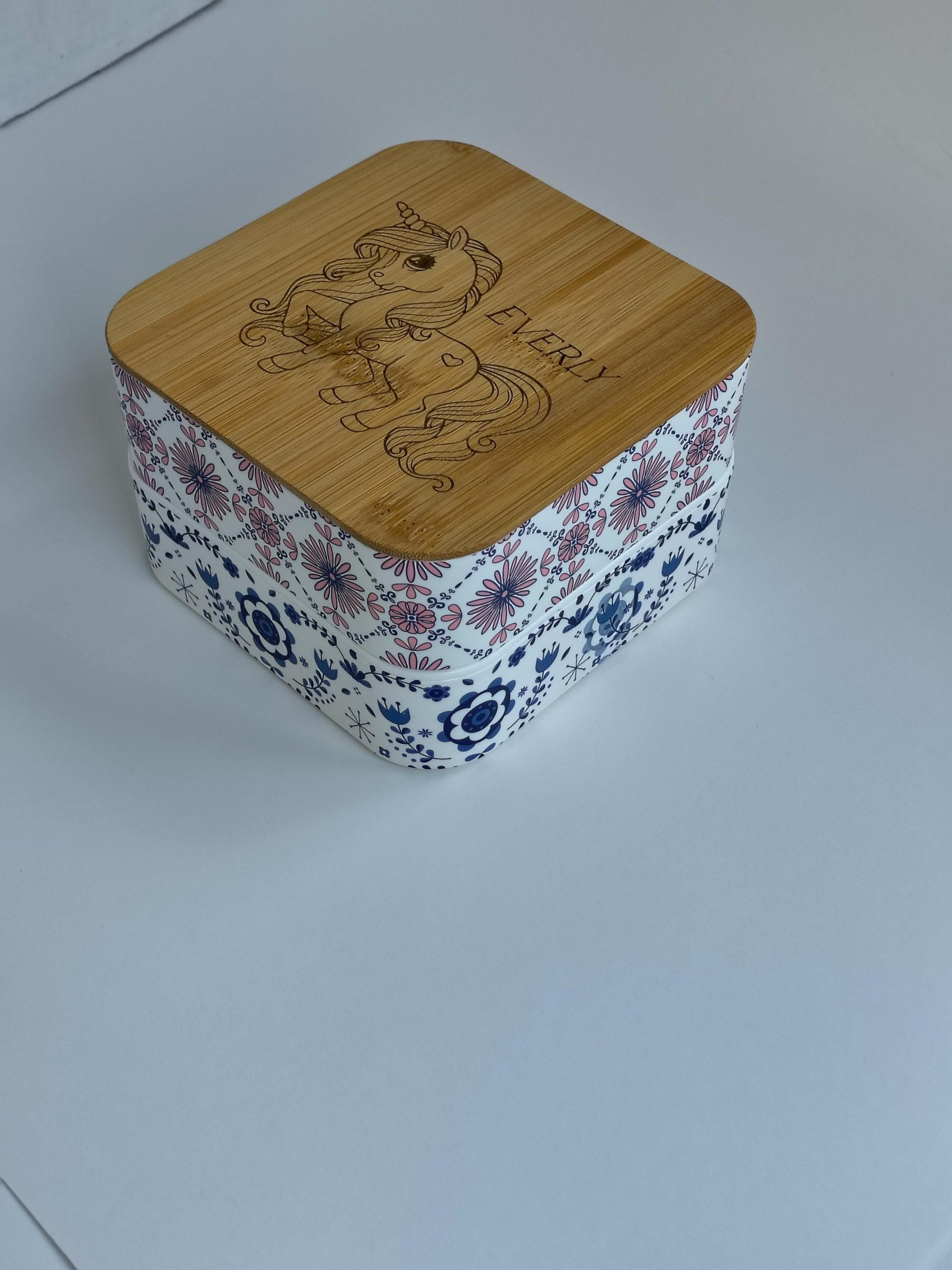 Custom Laser Engraved Bamboo top Bento Box - great gift for kids and adults - personalized gift - custom lunchbox